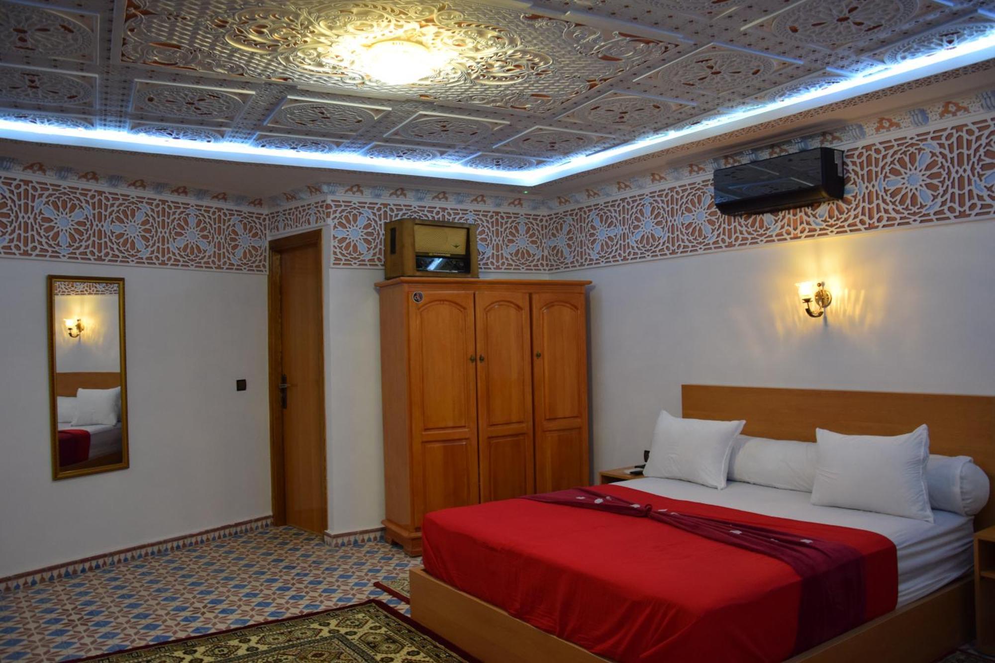 Diyafat Bladi Hotel Oujda Ngoại thất bức ảnh