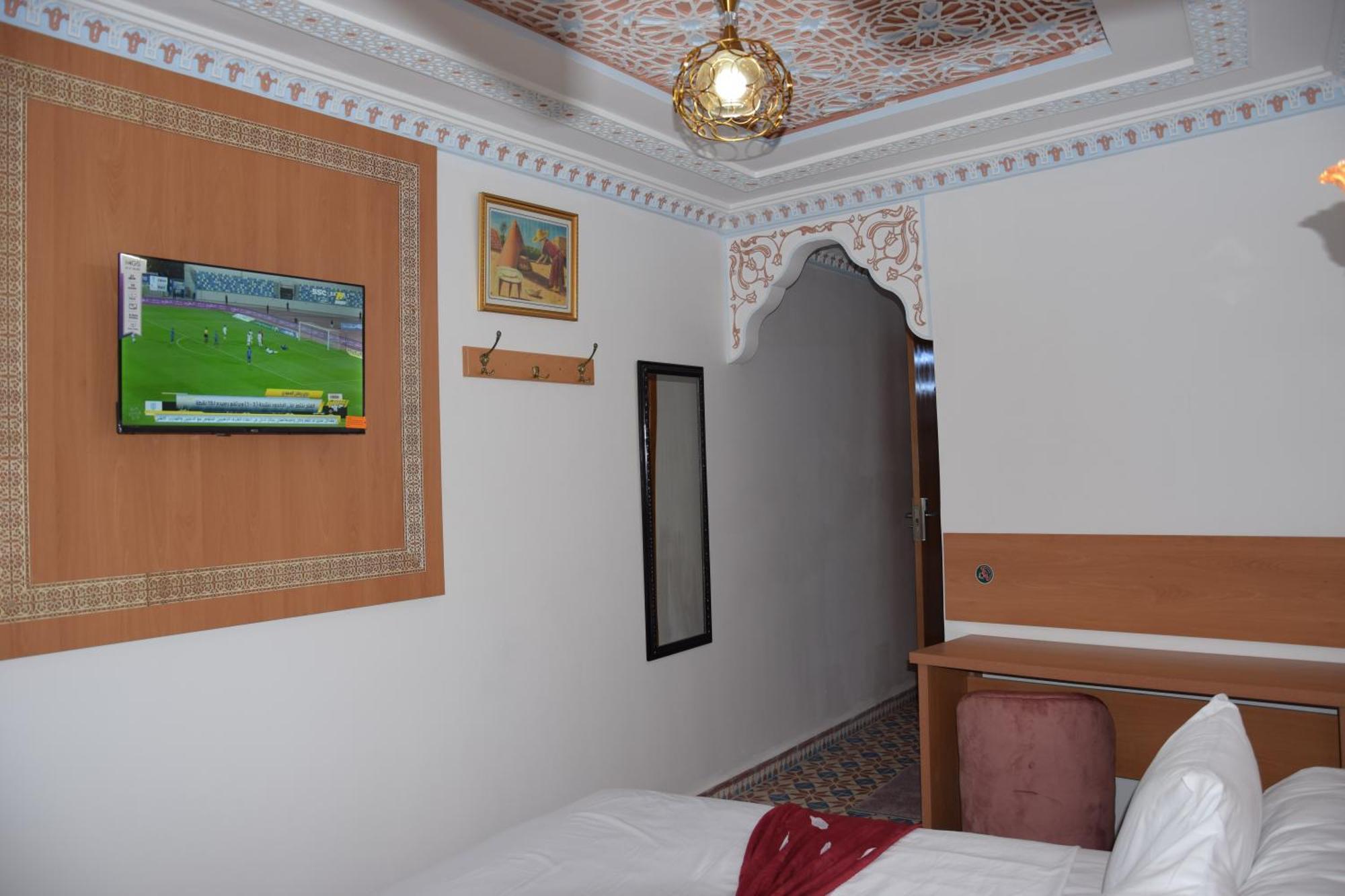 Diyafat Bladi Hotel Oujda Ngoại thất bức ảnh